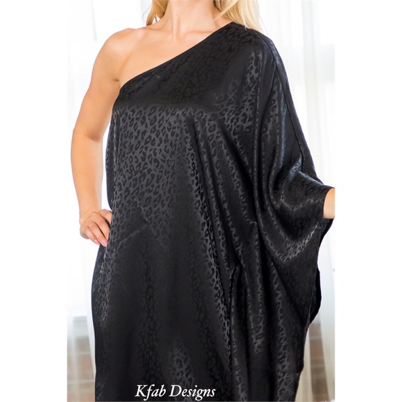 LAST 1! Magnificent Black One Shoulder Flowy Dress with leopard detail. - Picture 6 of 6